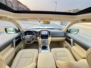 2017 Toyota Land Cruiser EXR