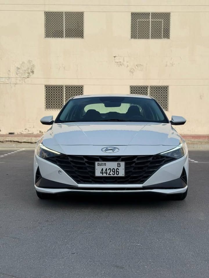 2021 هيونداي النترا SE