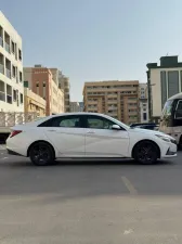 2021 هيونداي النترا SE