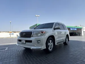 2015 تويوتا لاند كروزر GXR