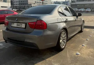 2009 بي أم دابليو الفئة - 3 320i