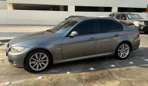 2009 بي أم دابليو الفئة - 3 320i