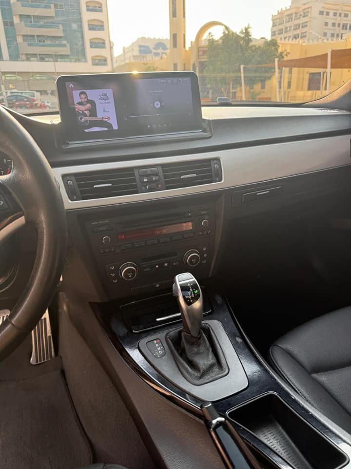 2009 بي أم دابليو الفئة - 3 320i