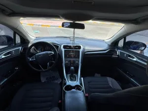 2016 فورد فيجن S