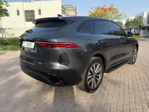2024 جاكوار اف بيس R-Dynamic S