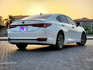 2024 Lexus ES ES300h
