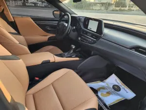 2024 Lexus ES ES300h