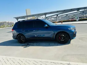 2020 بي أم دابليو اكس - 7 xDrive40i M