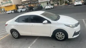 2018 تويوتا كورولا Base