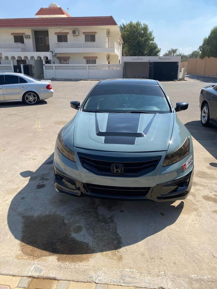 2013 هوندا أكورد LX