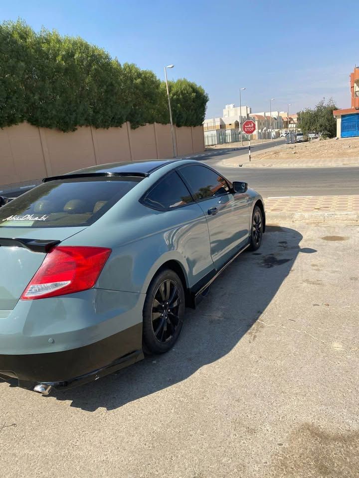 2013 هوندا أكورد LX