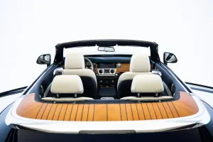 2019 رولز رويس دون standard