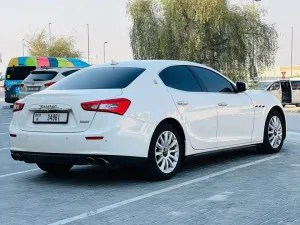2017 مازيراتي جيبلي ١ S
