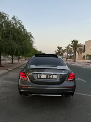 2017 مرسيدس-بنز الفئة - E E300