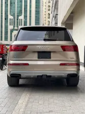 2018 اودي كيو٧ Prestige