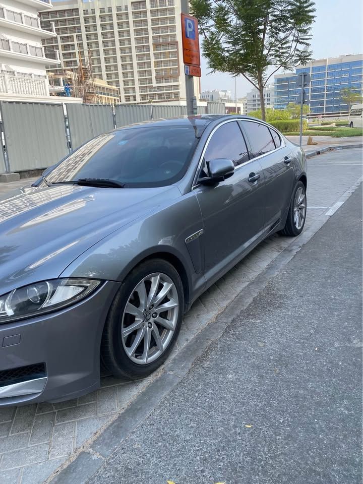 2012 جاكوار اكس اف R-Sport