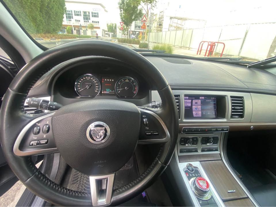 2012 جاكوار اكس اف R-Sport