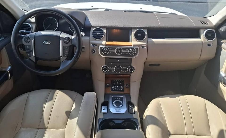 2016 لاند روفر آل آر٤ HSE 4WD