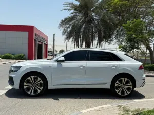 2018 اودي كيو ٨ Premium Plus
