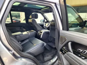 2023 لاند روفر رينج روفر SV Autobiography