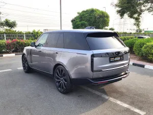 2023 لاند روفر رينج روفر SV Autobiography