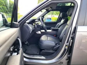 2023 لاند روفر رينج روفر SV Autobiography
