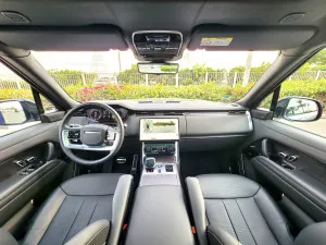 2023 لاند روفر رينج روفر SV Autobiography