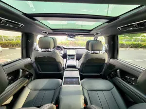 2023 لاند روفر رينج روفر SV Autobiography