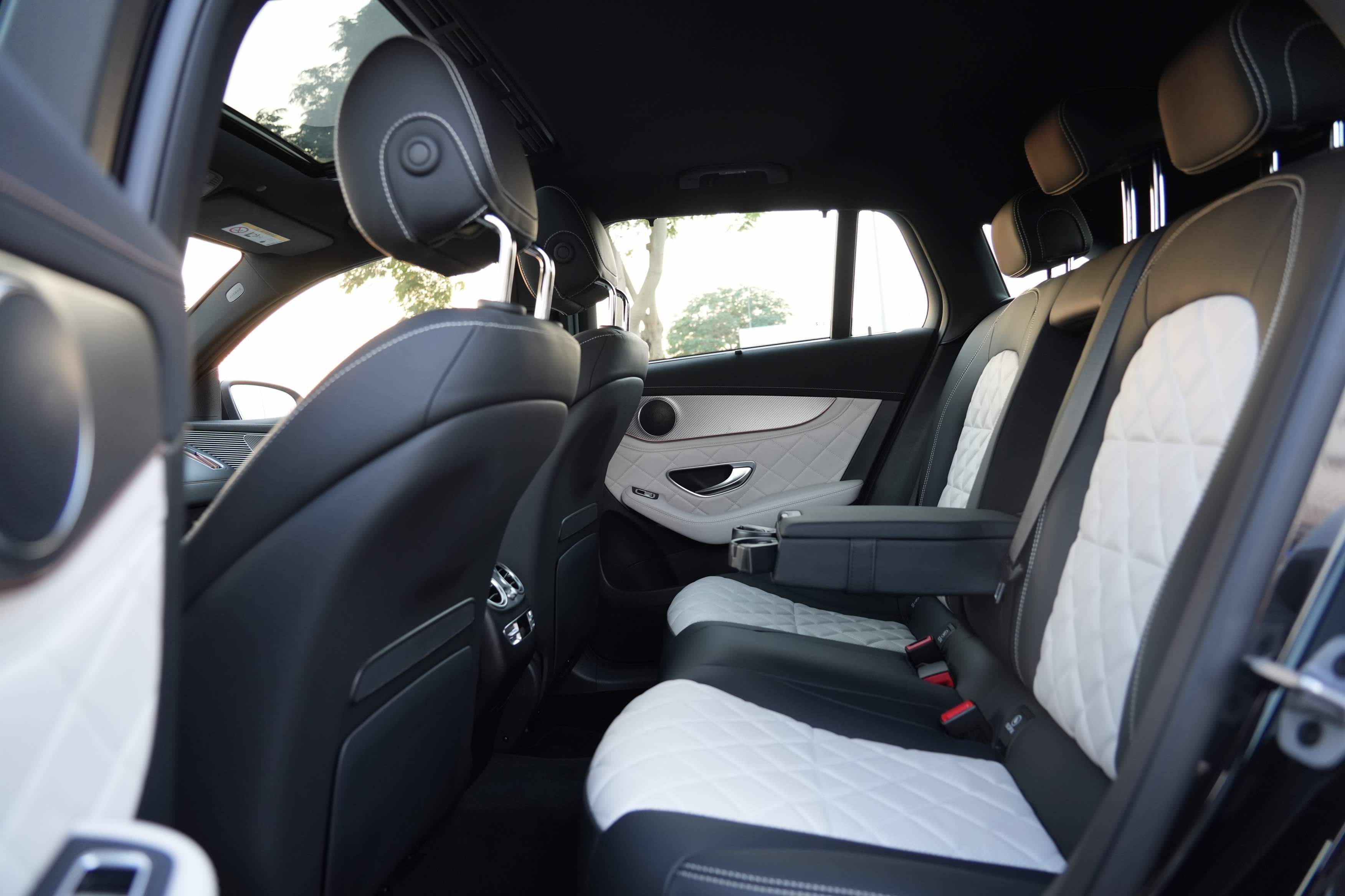 2023 مرسيدس-بنز EQC - اي كيو سي EQC400