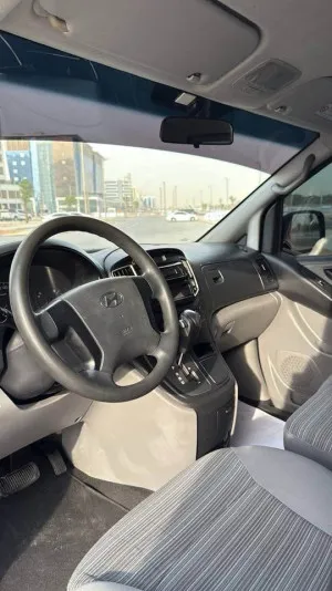 2020 هيونداي إتش١ Executive