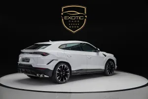 2023 لامبورجيني اوروس STD