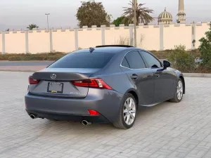 2015 لكزس اي اس IS 250