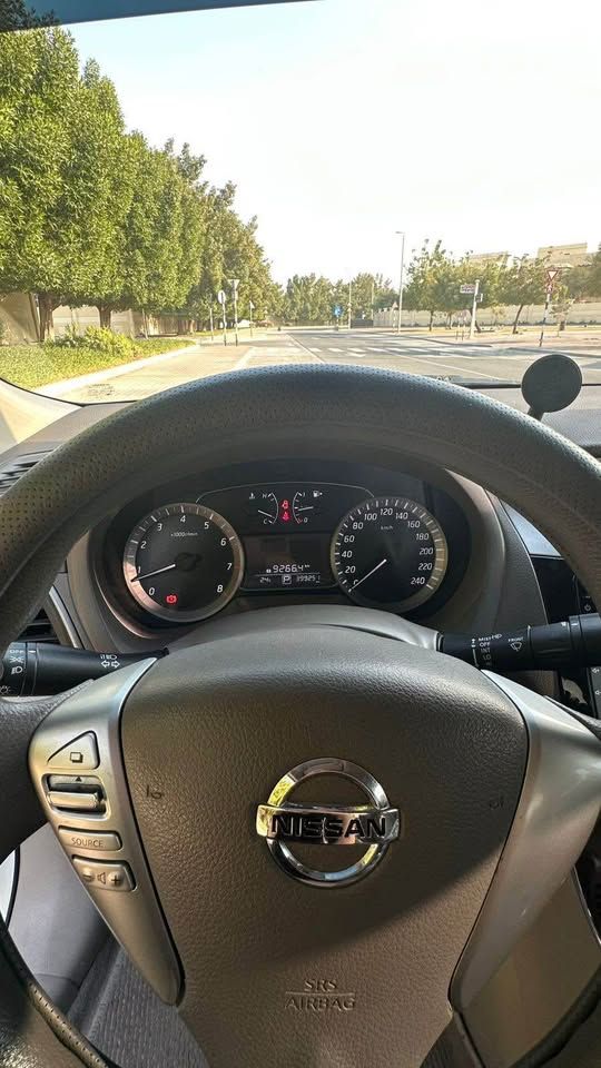 2015 نيسان سنترا Midnight Edition
