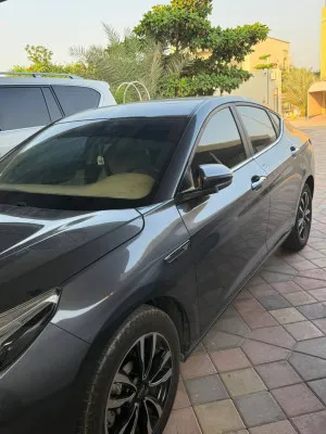 2023 JAC J7