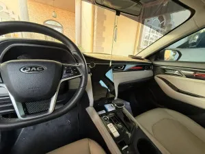 2023 JAC J7