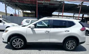 2015 نيسان روج Platinum