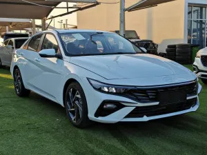 2025 هيونداي النترا SE