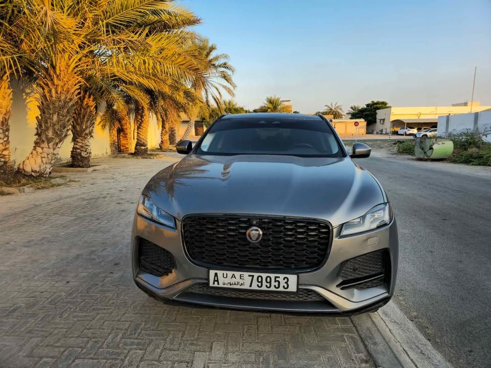 2021 جاكوار اف بيس Prestige