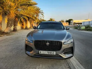 2021 جاكوار اف بيس Prestige