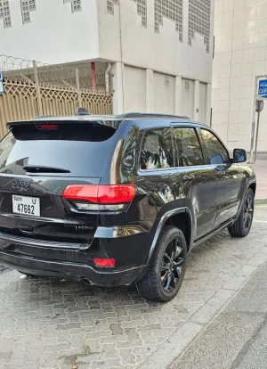 2014 جييب جراند شيروكي Laredo E