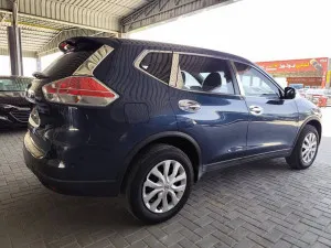 2015 نيسان اكس تريل ST