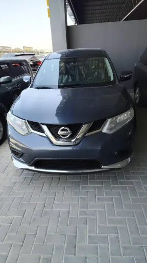 2015 نيسان اكس تريل ST