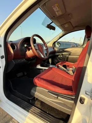 2019 نيسان نافارا S