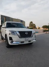 2017 Infiniti QX80 Premium select