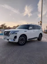 2017 Infiniti QX80 Premium select