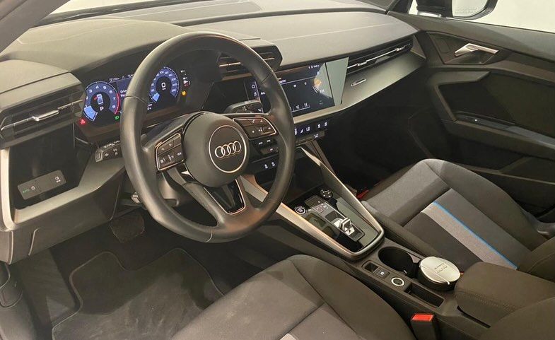 2023 اودي آي ٣ Sportback 35 TFSI Sport