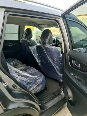 2020 نيسان روج SV