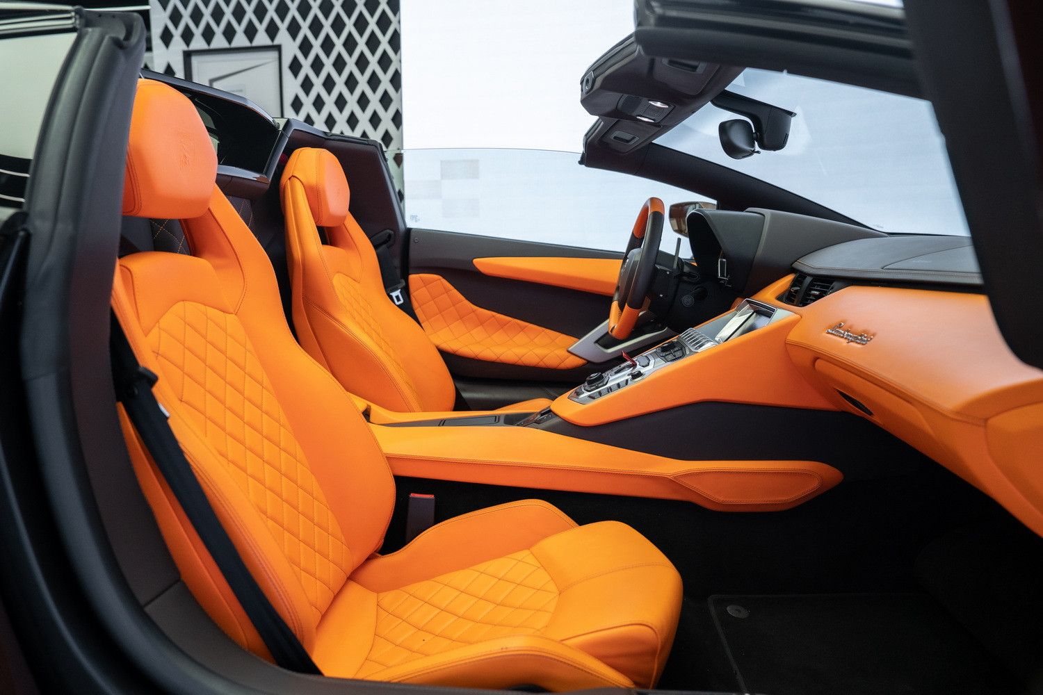 2015 لامبورجيني أفندايتر LP780-4 Ultimae