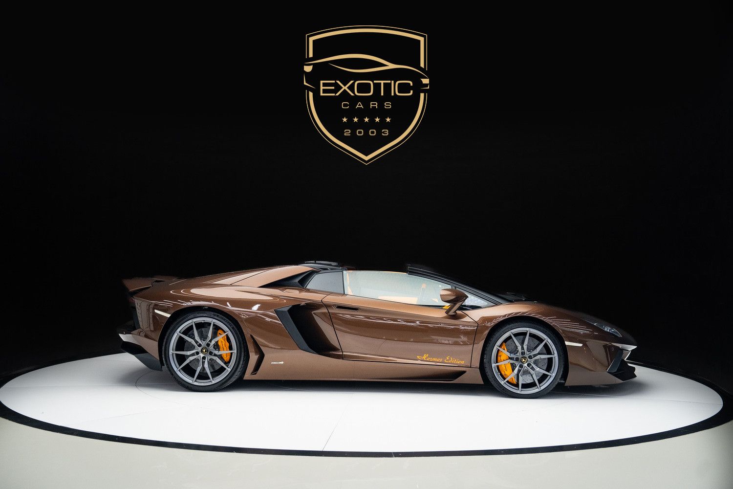 2015 لامبورجيني أفندايتر LP780-4 Ultimae
