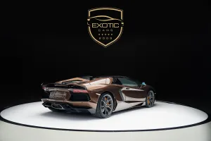 2015 لامبورجيني أفندايتر LP780-4 Ultimae
